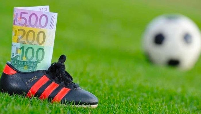 Kèo Chấp 3/4 - Kèo Chấp 0.5/1 Trái Là Sao? 2 Người chơi đặt cược đội cửa trên